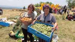 İzmit Dağköy’de araka hasat şenliği düzenlendi