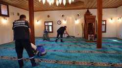 Kandıra Belediyesi'nden Bayram Öncesi Camilerde Temizlik Seferberliği
