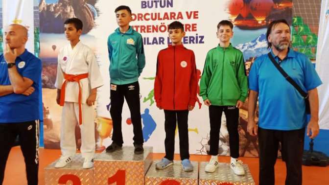 Türkiye Şampiyonasında Kocaelili sporculardan madalyalar