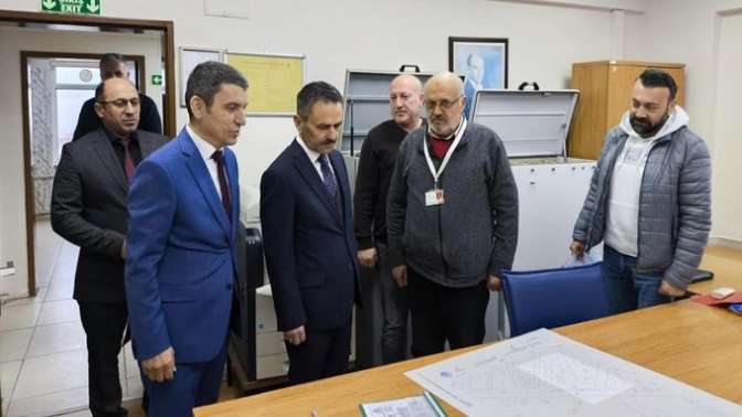 Vali Aktaş, Kocaeli Kadastro Müdürlüğünü Ziyaret Ederek İncelemelerde Bulundu