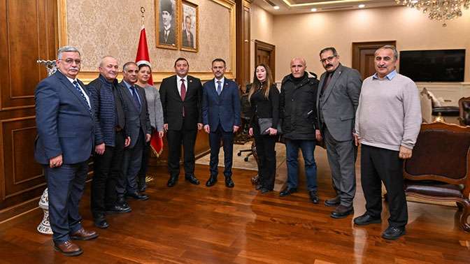 Vali Aktaş, Ziyarete Gelen Kocaeli Muhtarlar Dernek Yönetimini Ağırladı