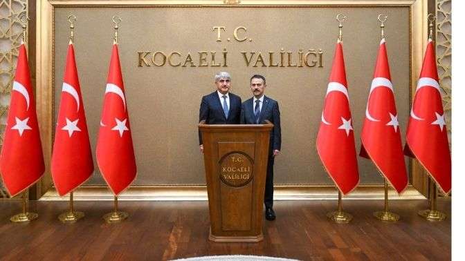 Vali İlhami Aktaş, Anayasa Mahkemesi Üyesi Selahaddin Menteşi Konuk Etti