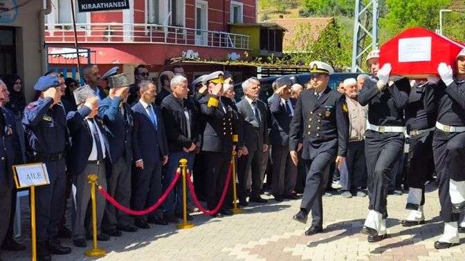 Vali İlhami Aktaş, Kıbrıs Gazisi Halil İbrahim Sel’in Cenaze Törenine Katıldı