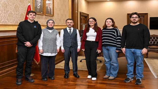 Vali İlhami Aktaş, konuklarını ağırlamaya devam ediyor