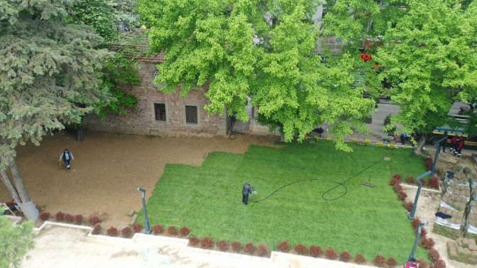 Yeni Cuma Parkında dönüşüm başladı