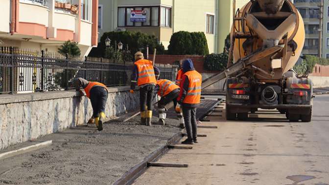 Yeni yol ve kaldırımlarıyla Plajyolu estetik belediyecilikle buluşuyor