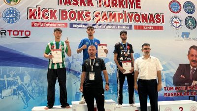 Çayırova Belediyesi Eğitim Spor Kulübü’nün kick boks branşı sporcuları, başarılı