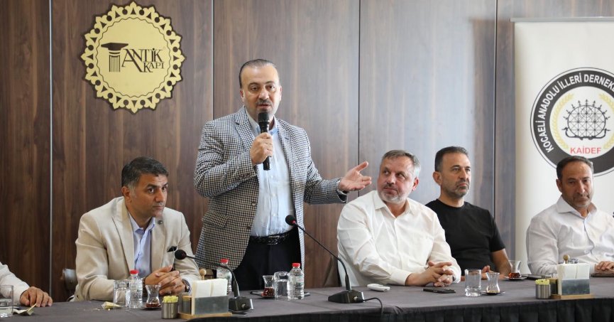 AK Parti Kocaeli İl Başkanı Dr.Şahin Talus’un ev sahipliğiyle Kocaeli