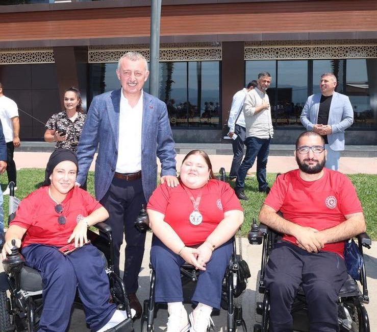 Başkan Büyükakın’dan sporcu gençleri çok sevindiren haber, destek yelpazesi genişliyor

