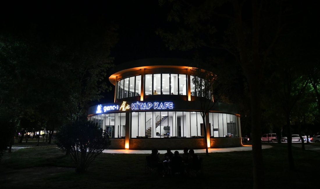 Başiskele’de kitapseverleri Kocaeli’nin en güzel sahillerinden biri olan Başiskele Sahili’nde