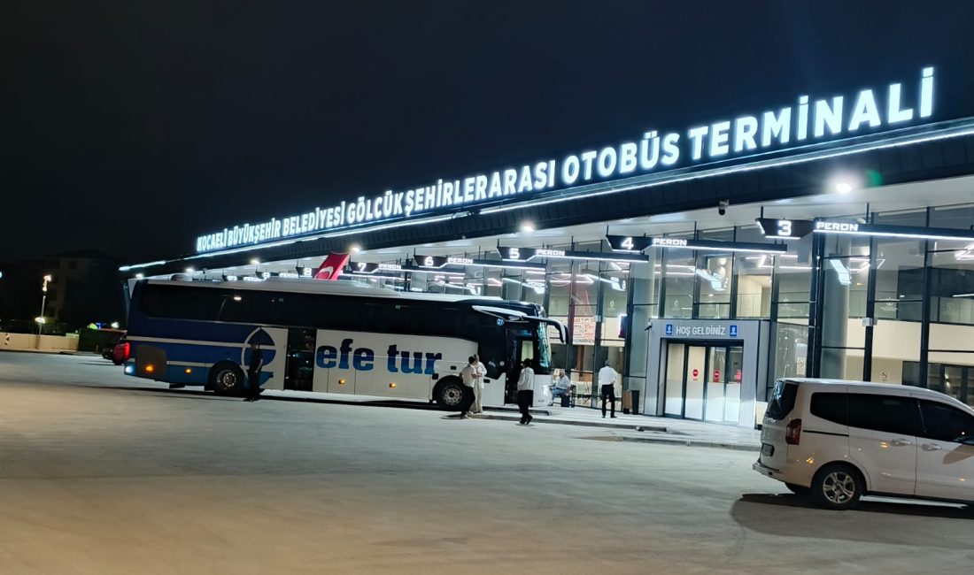 Büyükşehir Belediyesi tarafından Gölcük ilçesine kazandırılan 13 peronlu yeni otobüs