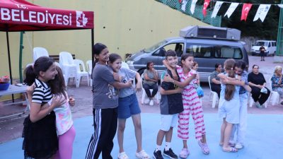 İzmit Belediyesi tarafından, çocukların yaz aylarında keyifli vakit geçirmesi adına