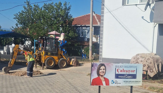 İzmit Belediyesi Fen İşleri Müdürlüğü, 5 ayrı mahalle parke yol