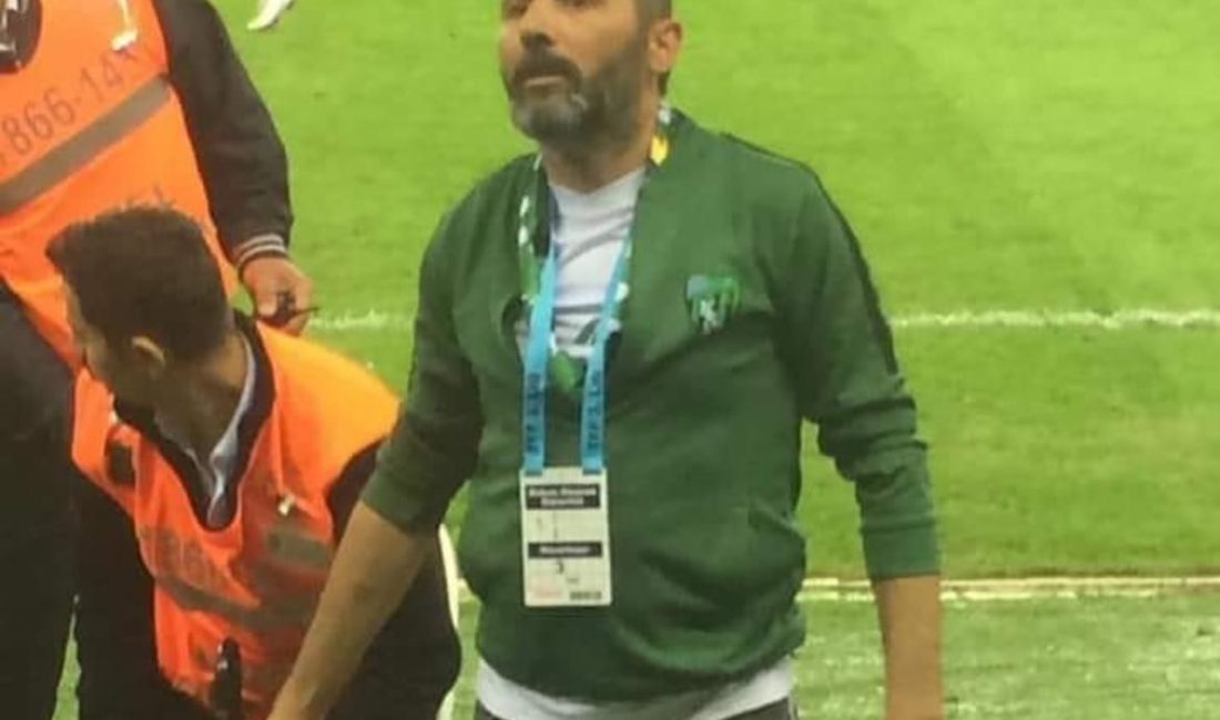 Hodri Meydan Taraftarlar Derneği Başkanı Kerem Erman, görevini bıraktığını açıkladı.