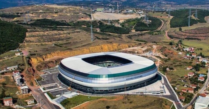 Kocaeli Stadyumu çevresi için dış aydınlatma hamlesi yapıldı. Nitra Elektronik’ten