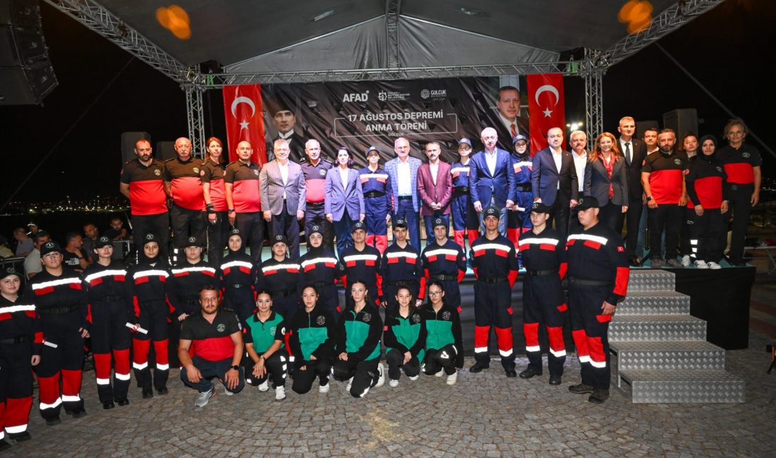 Kocaeli Büyükşehir Belediye Başkanı Doç.Dr.Tahir Büyükakın, Türkiye’de 2007 öncesi yapıların