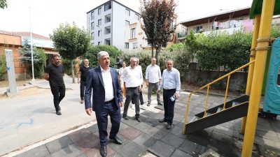 Dilovası Belediye Başkanı Ramazan Ömeroğlu, üstyapı yenileme çalışmaları öncesinde sahaya