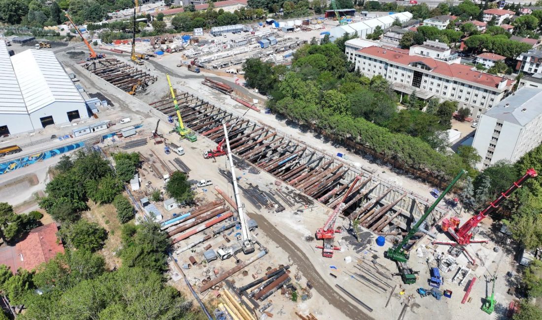 Kocaeli Büyükşehir Belediye Başkanı Doç.Dr.Tahir Büyükakın, Körfezray Metrosu’ndaki tünelleri kazacak