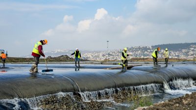 Kocaeli Büyükşehir Belediye Başkanı Doç. Dr. Tahir Büyükakın, İzmit Körfezi’nde