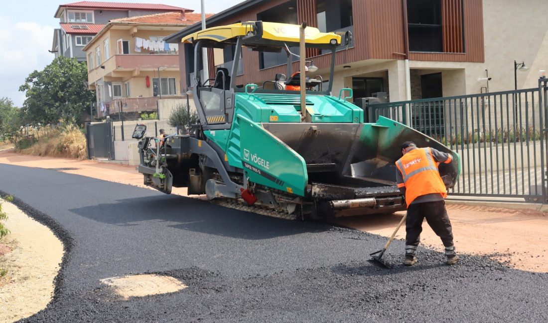 İzmit Belediyesi, Kaboğlu Mahallesi’nde yedi sokağı kapsayan kapsamlı asfalt serim