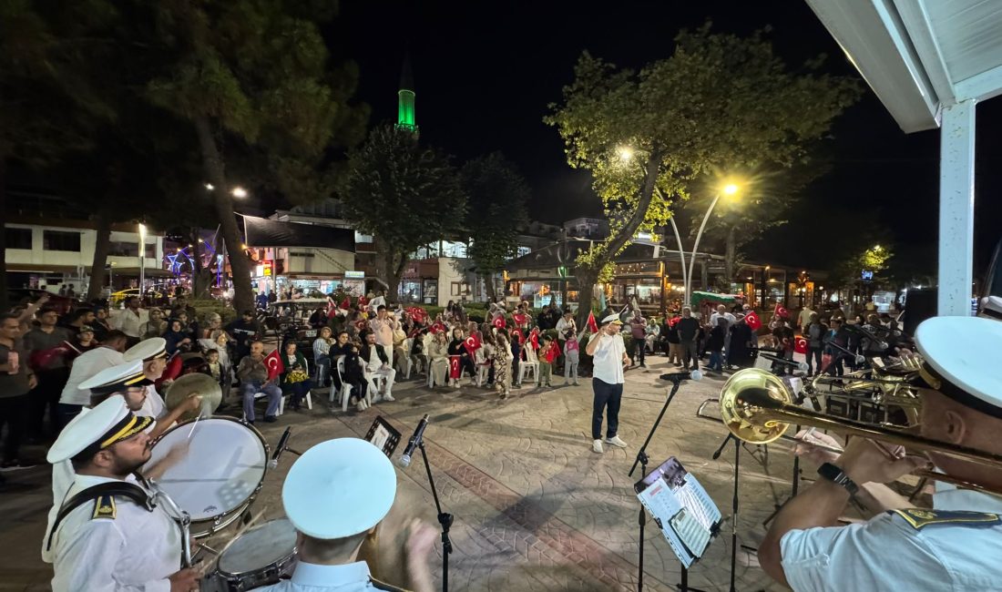 Kocaeli Büyükşehir Belediyesi Mehteran ve Bando Takımı, ‘İlçe Selamlama Konserleri’