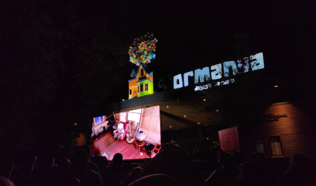 Kocaeli Büyükşehir Belediyesi, Ormanya Doğal Yaşam Parkı’nda düzenlediği Gece Sineması