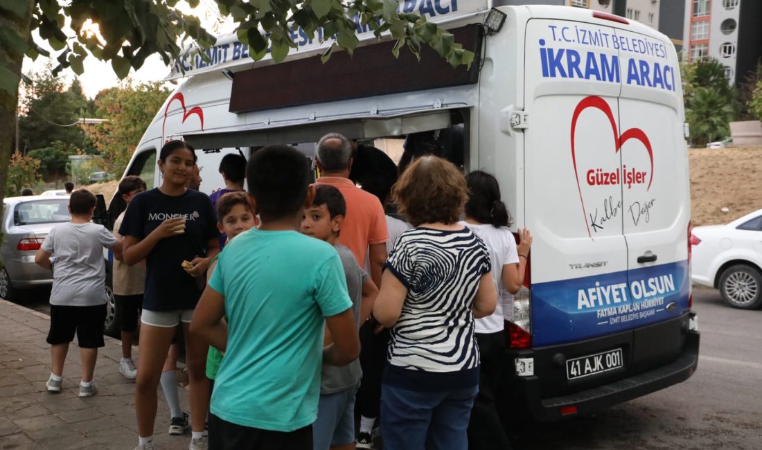 İzmit Belediyesi Spor İşleri Müdürlüğü tarafından organize edilen voleybol turnuvası