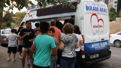 İzmit Belediyesi Spor İşleri Müdürlüğü tarafından organize edilen voleybol turnuvası