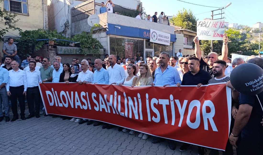 Saadet Partisi İl Başkanı Recep Sarıdoğan ve beraberindeki heyet, DilovasıSivil