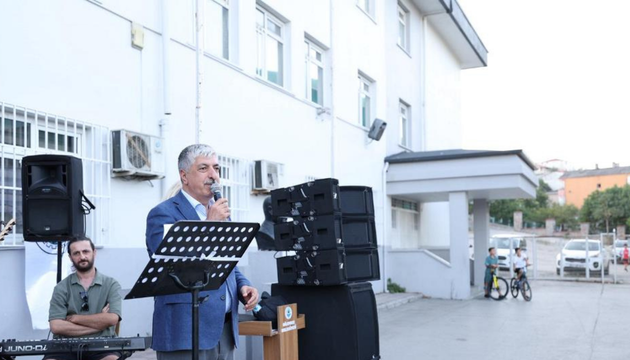 Dilovası Belediyesi, çocuklara unutulmaz bir gün yaşatmak amacıyla renkli ve