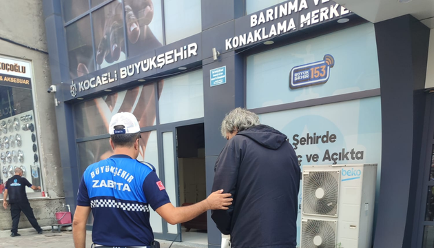 Kocaeli Büyükşehir Belediyesi, sıcak bir yuvaya hasret kalan vatandaşların ihtiyacını