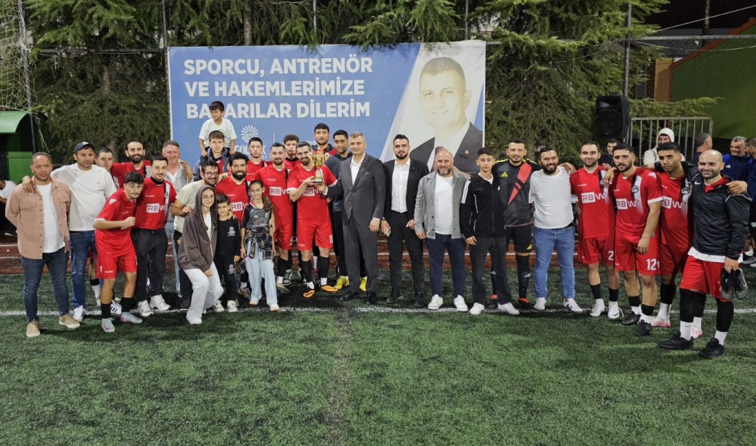 Gölcük Belediyesi 11. Başkanlık Kupası Futbol Turnuvası’nda, finalde İhsaniyespor, Değirmenderespor’u