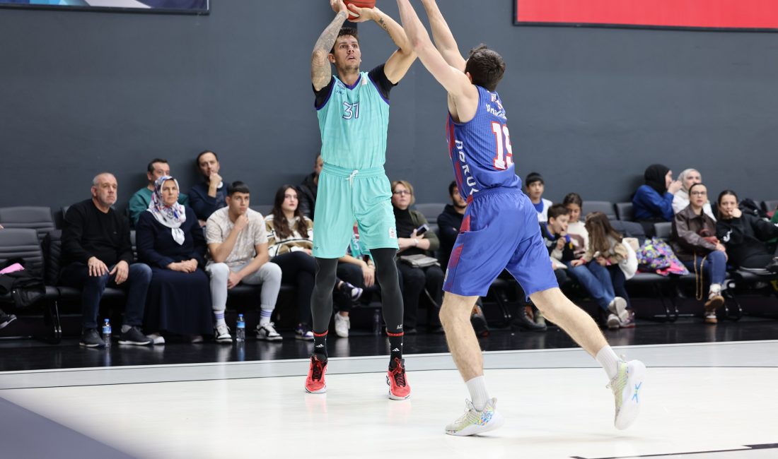 Son olarak Çayırova Belediyesi Basketbol Takımı’nın formasını giyen ve bir
