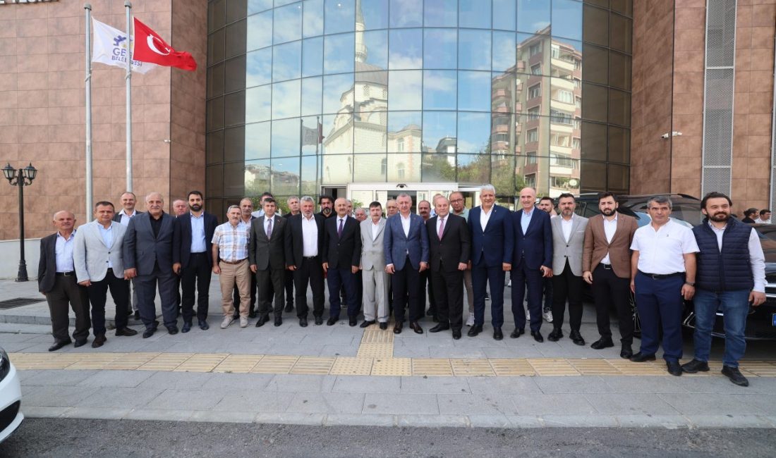 Kocaeli Büyükşehir Belediye Başkanı Doç.Dr. Tahir Büyükakın, Gebze Şoförler ve