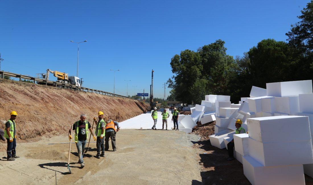 Kocaeli Büyükşehir Belediyesi’nin “Başiskele Kavşağı Projesi” geofoam teknolojisi ile ilerliyor.