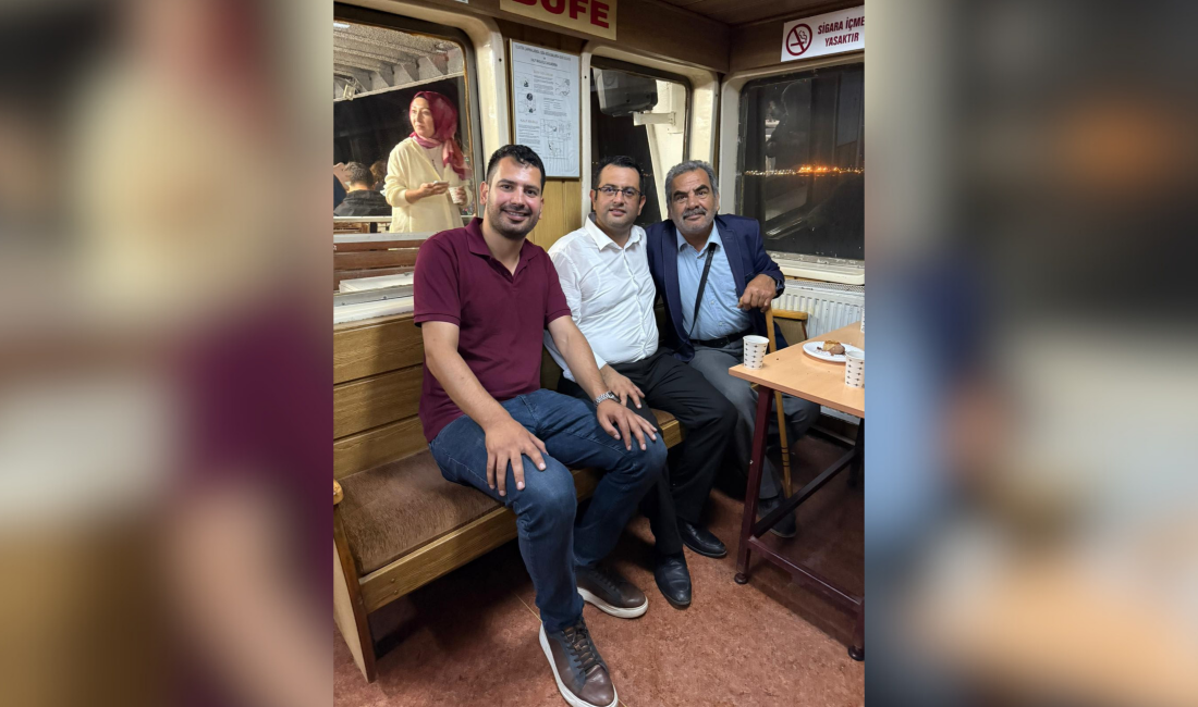 İnşaat Mühendisleri Odası Kocaeli Şube üyeleri, şube tarafından İzmit Körfezi'nde