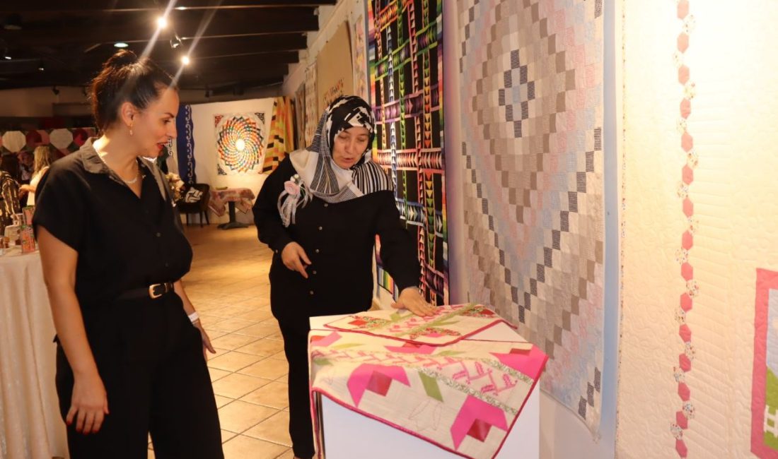 İzmit Belediyesi sanat buluşmalarına devam ediyor. Bu kapsamda İZMEK Öğretmenlerinden