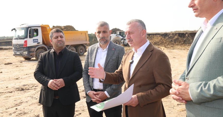 Kocaeli Büyükşehir Belediyesi ekipleri, Uluslararası Kocaeli Fuar Merkezi’ndeki altyapı ve