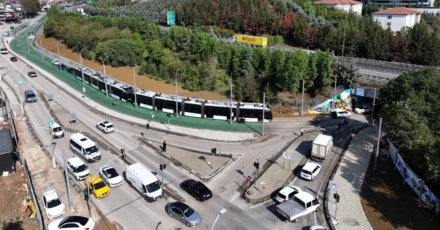 Kocaeli Büyükşehir Belediyesi, geçtiğimiz temmuz ayında ihalesi yapılan ancak altyapı