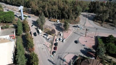 Kocaeli’de trafik, Büyükşehir Belediyesi’nin gerçekleştirdiği yatırımlarla nefes alıyor. Bu kapsamda