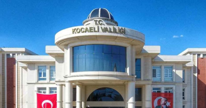 Dilovası’nda kozmetik fabrikasında çıkan yangın faciayla sonuçlandı. Kocaeli Valiliği, olayda