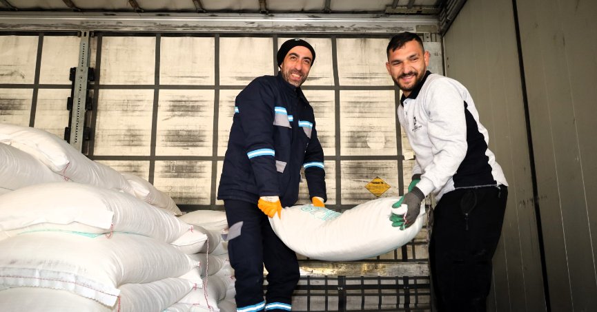 Kocaeli Büyükşehir Belediyesi, arıcılığı güçlendirmek ve üreticilerin maliyetlerini azaltmak amacıyla