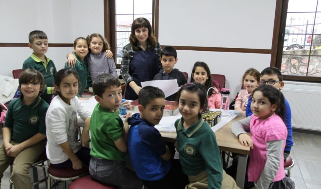 Başiskele’de eğitime ve geleceğin teminatı çocuklara büyük önem veren Başiskele