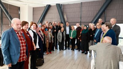 Kocaeli Huzurevi sakinleri ile bir araya gelen Başkan Gökçe, “Tüm