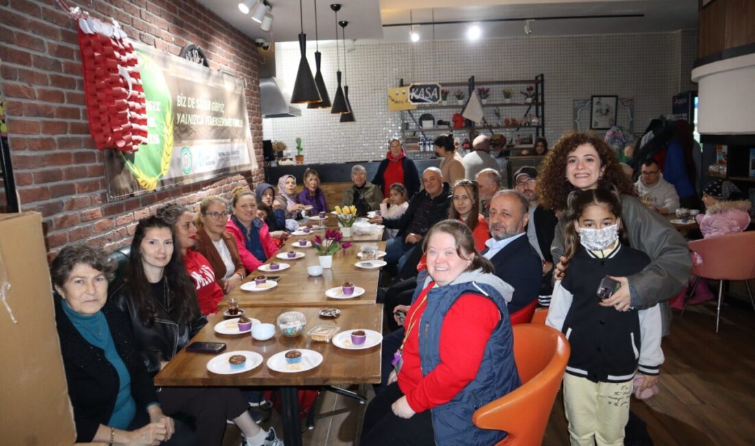 İzmit Belediyesinin Kocaeli Çölyak PKU Yaşam Derneği iş birliğiyle düzenlediği