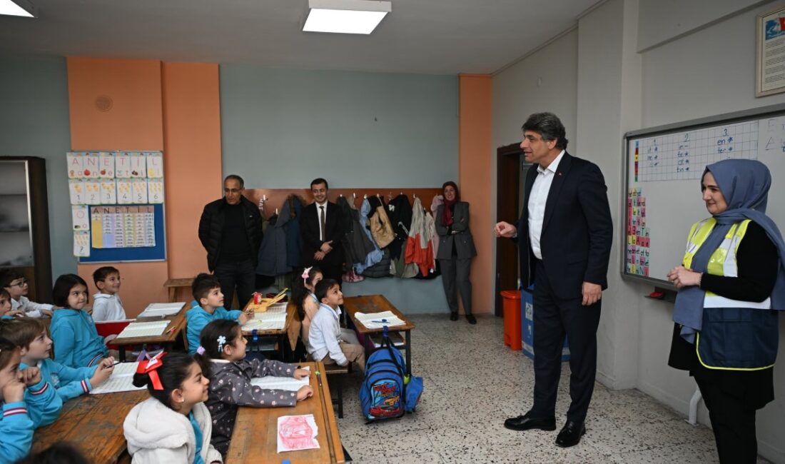 Kartepe Belediyesi, öğrencilerde çevre bilincini artırmak ve geri dönüşüm alışkanlığını