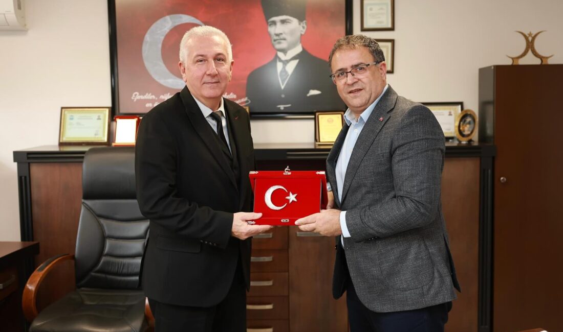 Kurumlar arası iş birliğine önem veren Derince Belediye Başkanı Av.