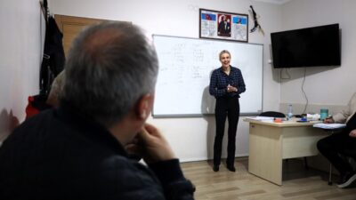 Kocaeli Büyükşehir Belediyesi Meslek ve Sanat Eğitimi Kursları (KO-MEK), pek