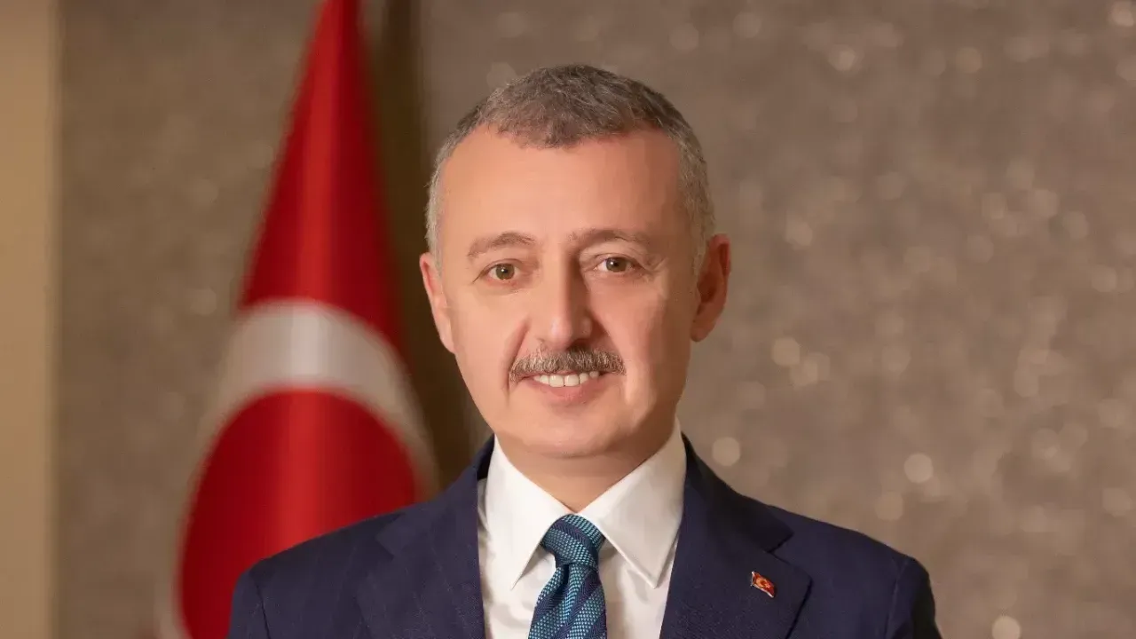 Kocaeli Büyükşehir Belediye Başkanı Tahir Büyükakın, Cumhuriyetimizin kuruluşunun 103. yıl