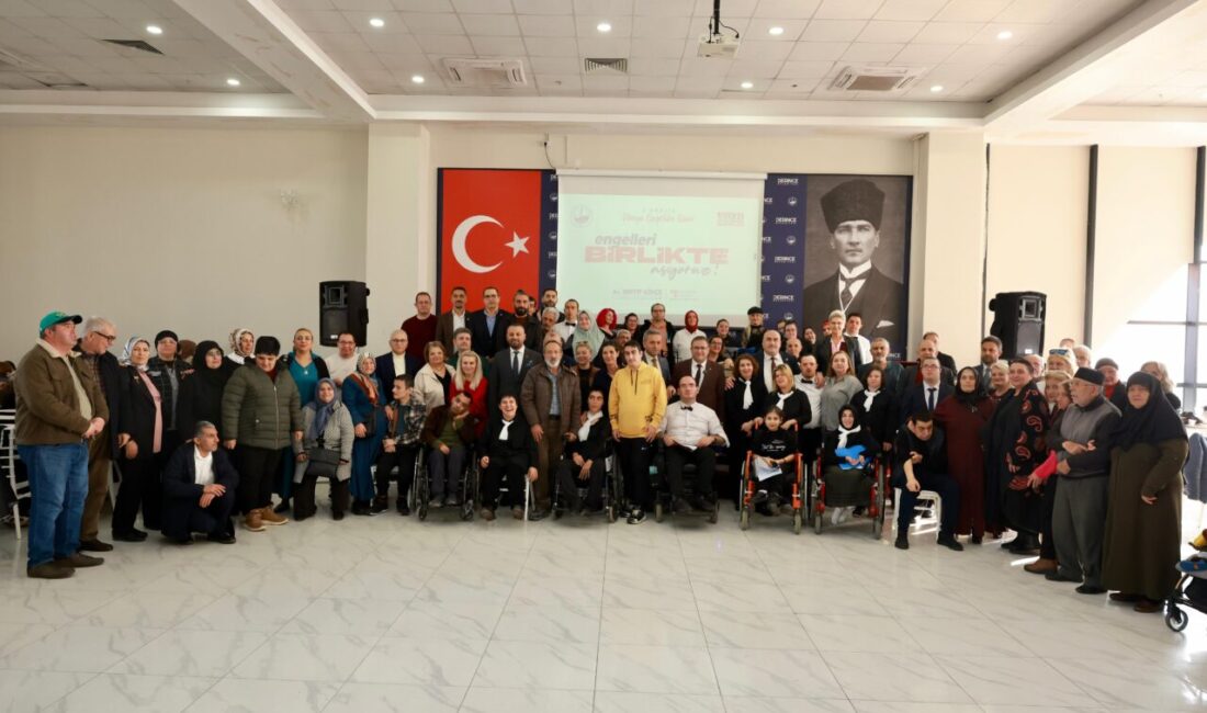 Derince Belediyesi’nin 3 Aralık Dünya Engelliler Günü’nde düzenlediği programda EYDEM